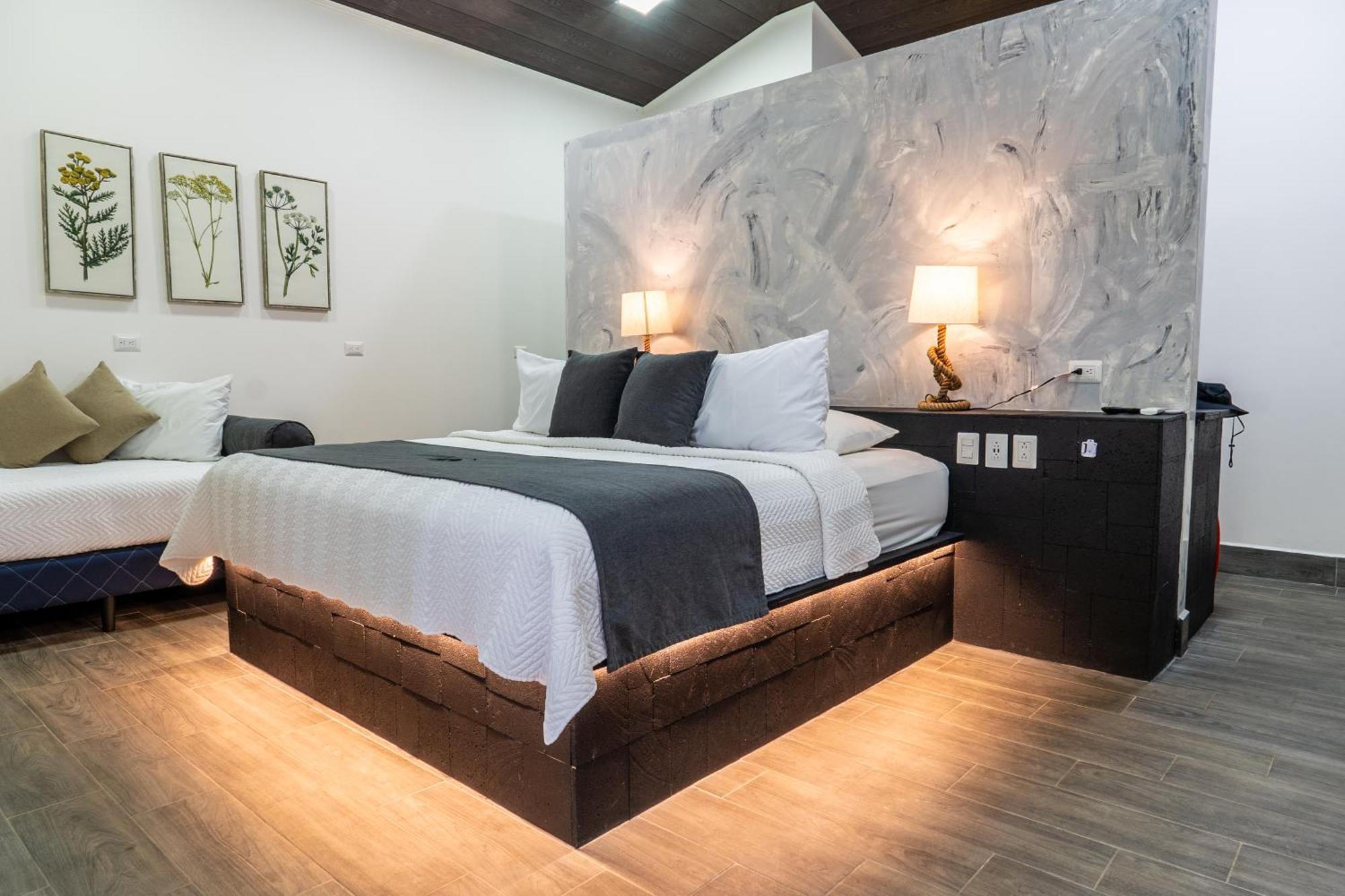 Hotel Boutique Casa Del Rio La Fortuna Bagian luar foto
