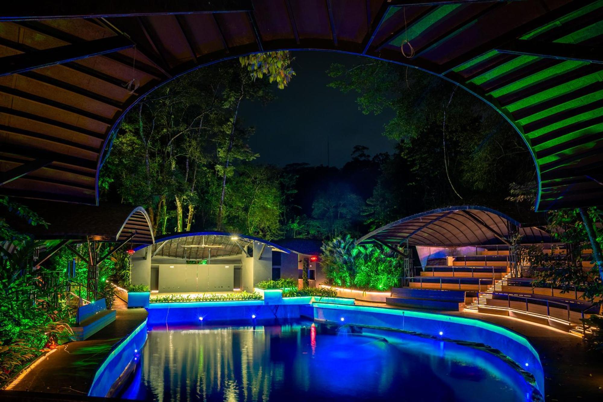 Hotel Boutique Casa Del Rio La Fortuna Bagian luar foto